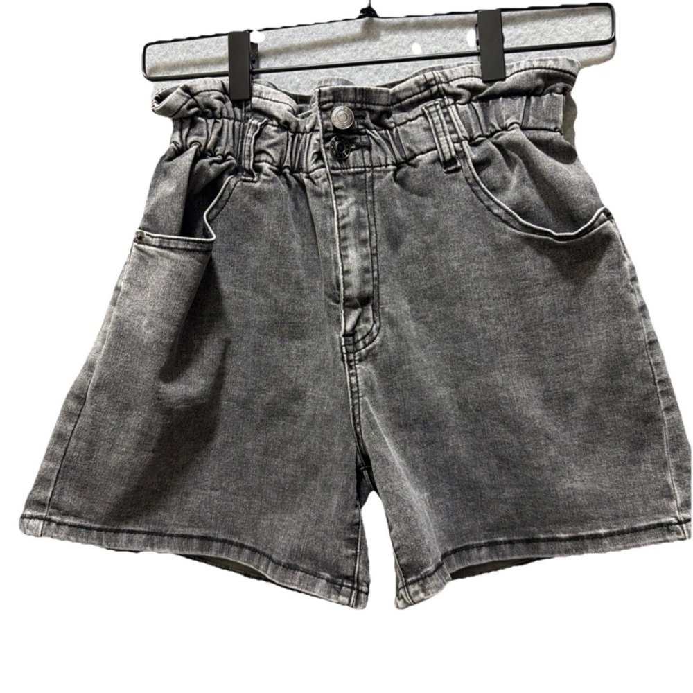 Hocaies Women’s High-Rise Paperbag Denim Shorts Charcoal Gray Sz 8 80s inspired